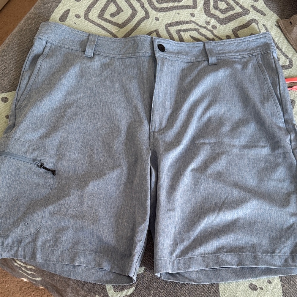 Magellan Outdoors Men's Light Gray Flat Front Shorts